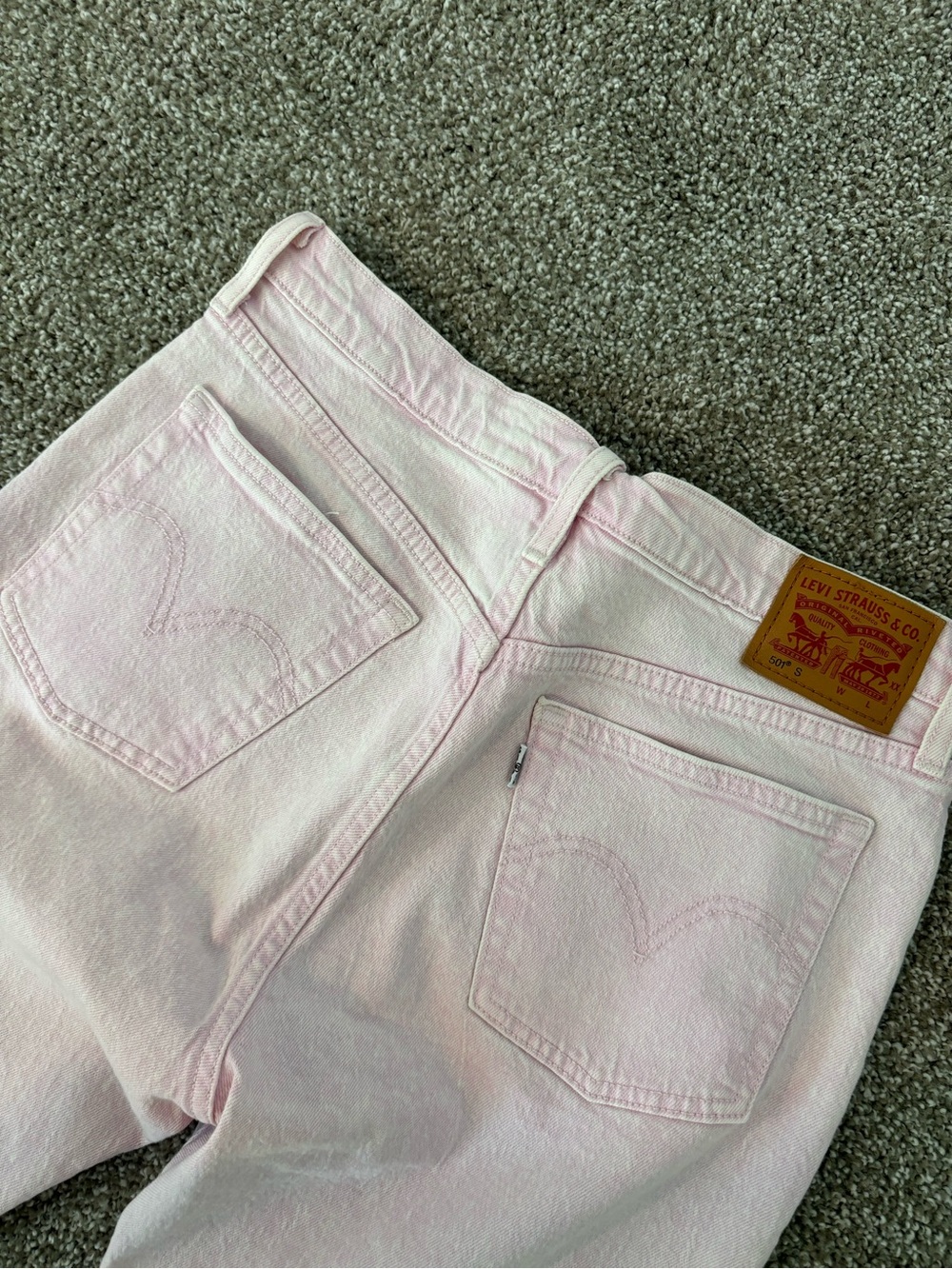 Levi's Pastel Pink High-Rise Women's Jeans - Picture 5 of 7